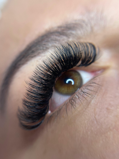 Wimpernverlaengerungen fuer einaeugige Augen 5